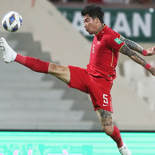 китайский футболист с татуировками